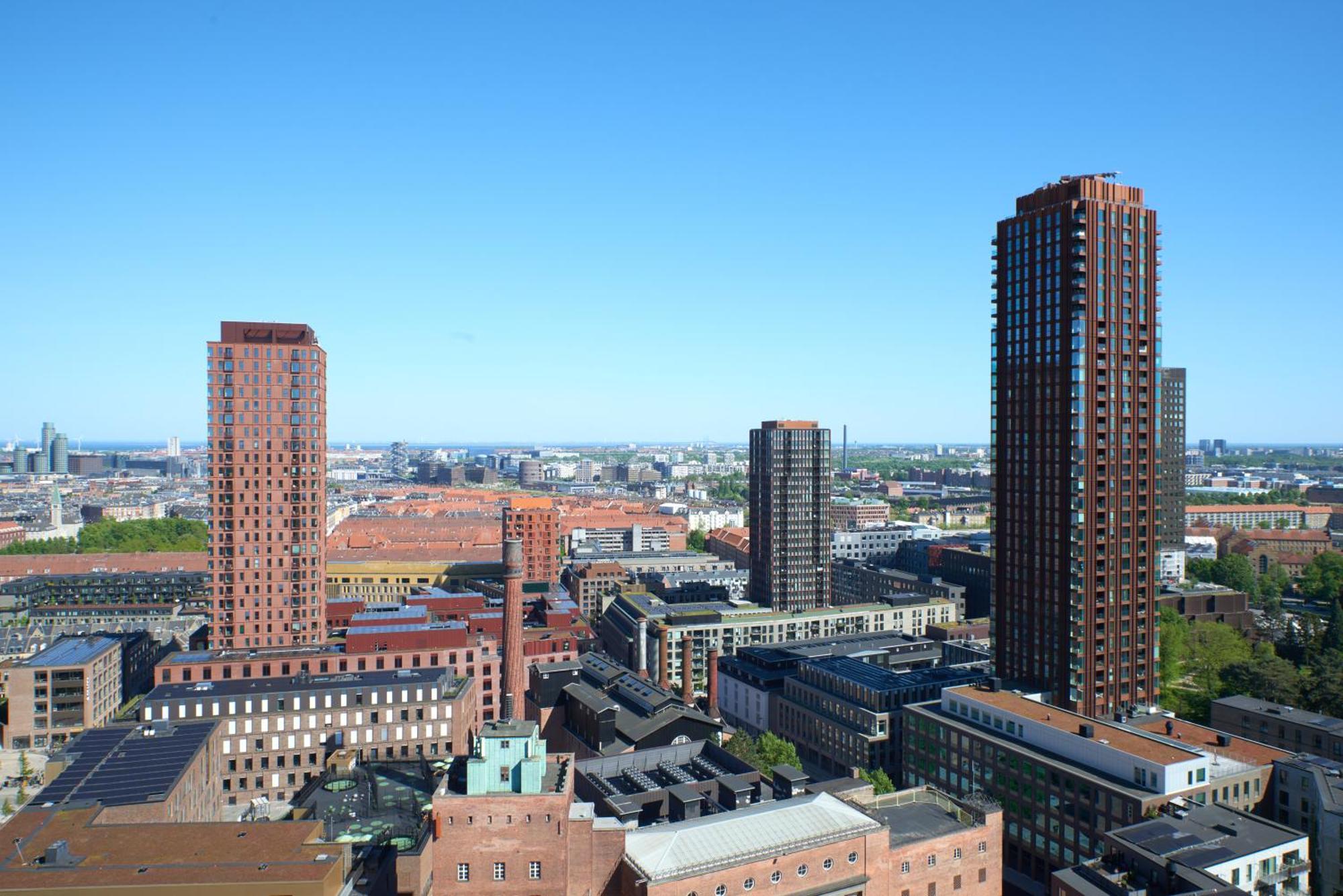 Apartment View Of With Free Parking *